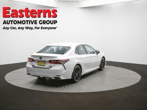 Used 2022 Toyota Camry SE image 59