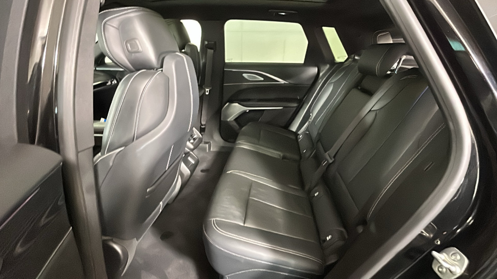 Used 2024 Cadillac Lyriq Luxury RWD image 30