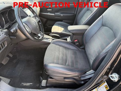 Used 2018 Mitsubishi Outlander Sport SE FWD image 10