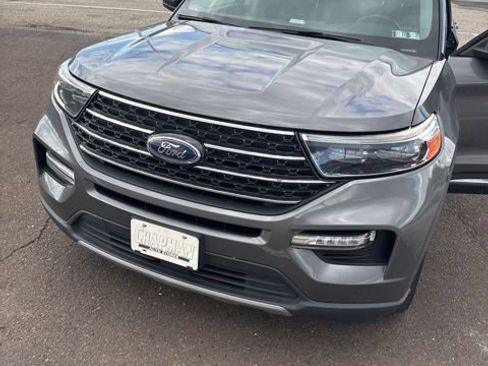 Used 2021 Ford Explorer XLT w/ Equipment Group 202A AWD/4WD image 16