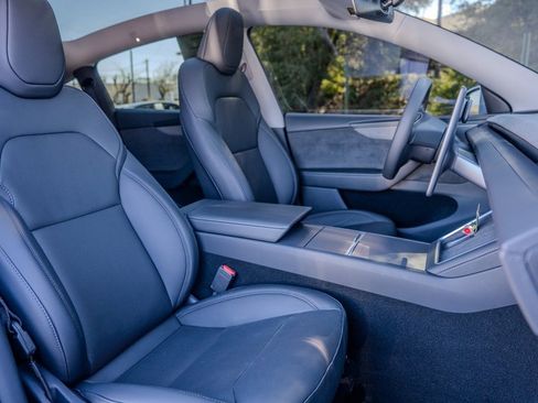 Used 2026 Tesla Model Y Long Range image 20