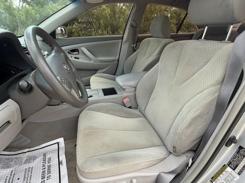 Used 2007 Toyota Camry LE FWD image 10