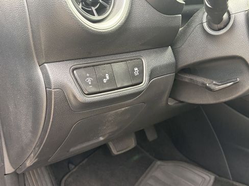 Certified 2024 Kia Forte LXS w/ LXS Technology Package FWD image 8