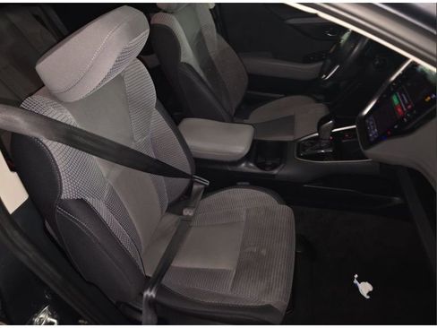 Used 2022 Subaru Outback Premium image 25