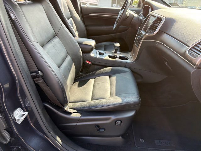 Used 2015 Jeep Grand Cherokee Limited w/ Trailer Tow Group IV AWD/4WD image 23