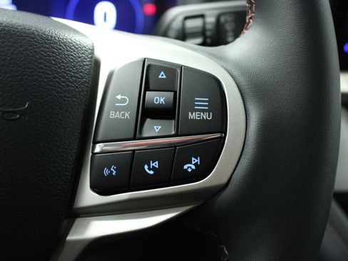 New 2026 Ford Explorer Active image 22