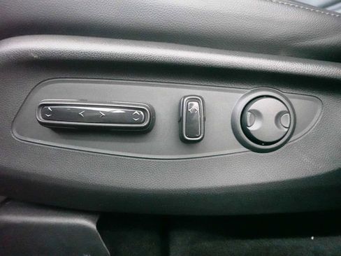 Certified 2025 Honda CR-V EX-L image 14