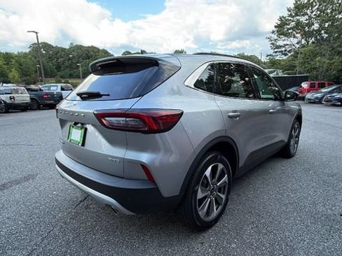 Certified 2024 Ford Escape Platinum AWD/4WD image 8