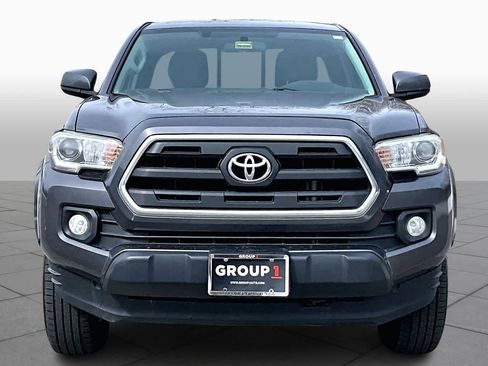 Used 2016 Toyota Tacoma SR5 image 3