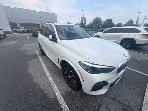 Used 2022 BMW X5 sDrive40i w/ M Sport Package RWD image 12