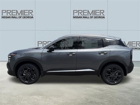 New 2026 Nissan Kicks SR FWD image 23