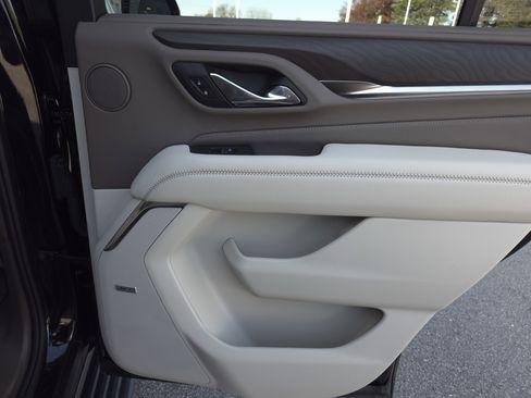 Used 2024 GMC Yukon Denali w/ Advanced Technology Package image 48