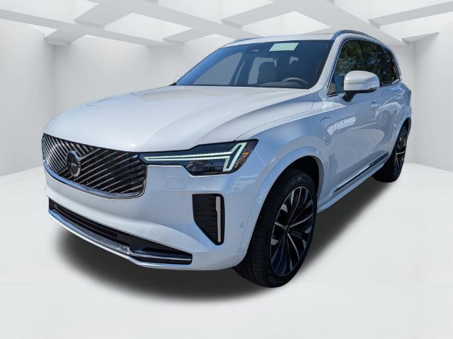 New 2026 Volvo XC90 T8 Plus w/ Protection Package Premier AWD/4WD image 8