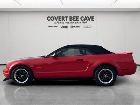 Used 2007 Ford Mustang Premium image 4