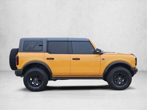 Used 2022 Ford Bronco Wildtrak image 4