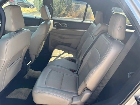 Used 2018 Ford Explorer Limited w/ Equipment Group 301A FWD image 24