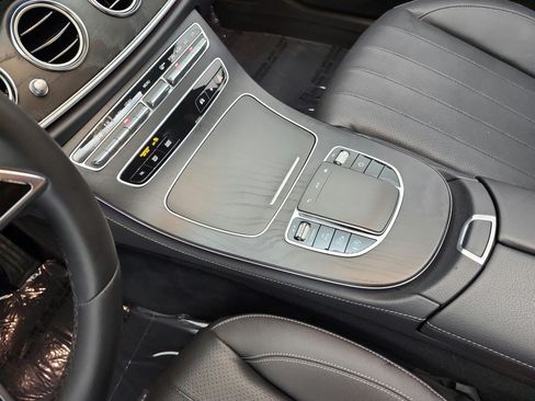 Used 2023 Mercedes-Benz E 350 Sedan image 11