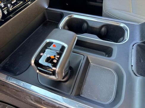 Used 2025 Chevrolet Silverado 1500 LTZ image 19