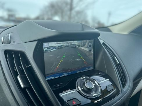 Used 2019 Ford Escape Titanium image 23