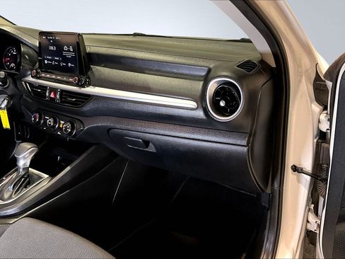 Used 2024 Kia Forte LXS image 24