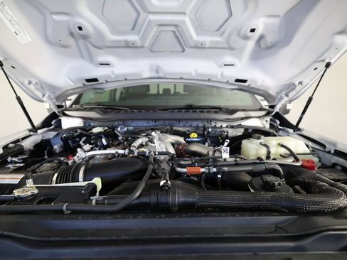 Used 2026 Ford F250 Lariat w/ Tremor Off-Road Package image 39