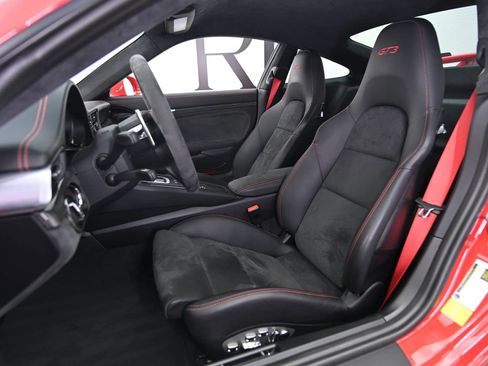 Used 2018 Porsche 911 GT3 RWD image 7