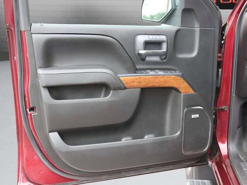 Used 2017 Chevrolet Silverado 1500 High Country image 16