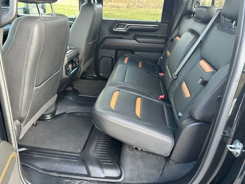 Used 2024 GMC Sierra 2500 AT4 w/ AT4 Premium Plus Package image 9
