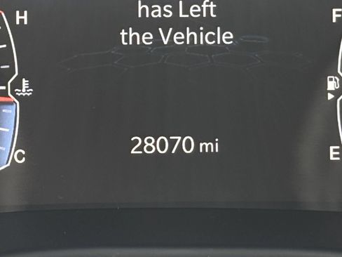 Used 2025 Jeep Compass Trailhawk AWD/4WD image 44