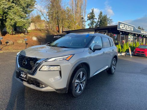 Used 2021 Nissan Rogue SL AWD/4WD image 1