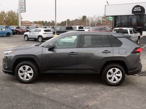 Used 2024 Toyota RAV4 LE image 4