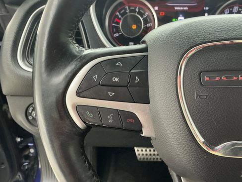 Used 2015 Dodge Challenger SXT Plus image 9