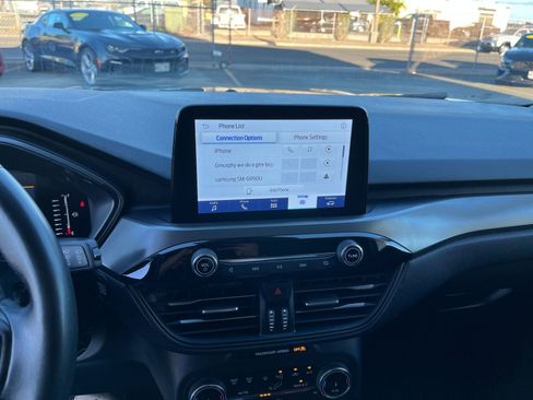 Used 2023 Ford Escape Active image 18