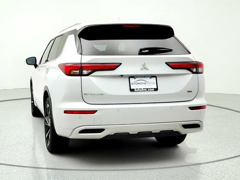 Used 2023 Mitsubishi Outlander SEL FWD image 6