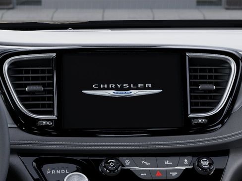 New 2026 Chrysler Pacifica Limited w/ Uconnect Theater Family Group image 21