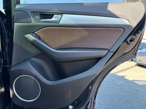 Used 2017 Audi Q5 2.0T Premium Plus w/ Technology Package image 31