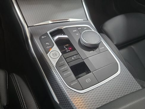 Used 2023 BMW 330i Sedan w/ M Sport Package RWD image 15