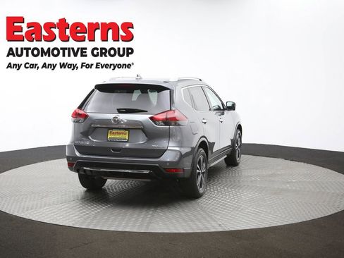 Used 2020 Nissan Rogue SV w/ Premium Package image 46