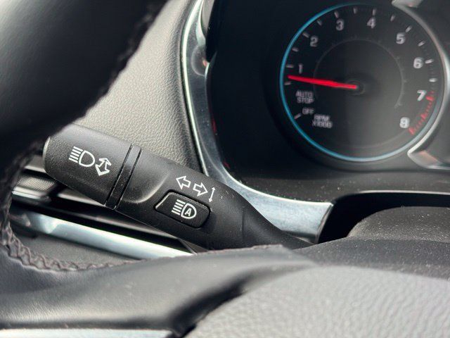 Used 2023 Chevrolet Traverse LT AWD/4WD image 32