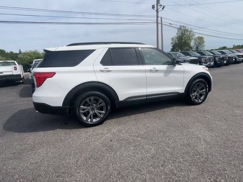 Certified 2023 Ford Explorer XLT w/ Equipment Group 202A AWD/4WD image 20
