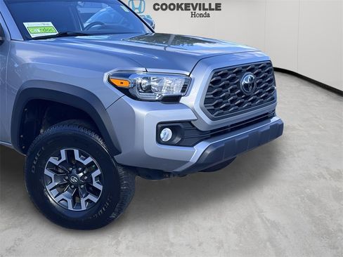 Used 2021 Toyota Tacoma TRD Off-Road image 3