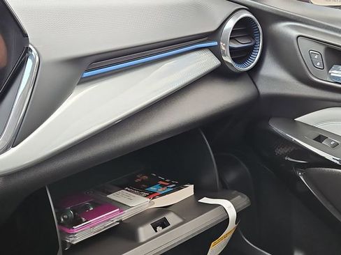 New 2026 Chevrolet Trax LT w/ Driver Confidence Package FWD image 50