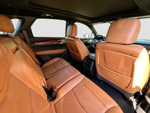 Used 2020 Cadillac XT5 Premium Luxury w/ LPO, Illumination Package image 31