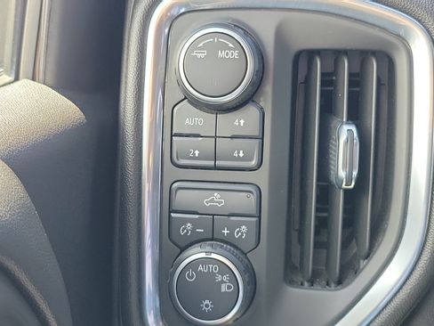 Used 2020 Chevrolet Silverado 1500 LT w/ All-Star Edition AWD/4WD image 25