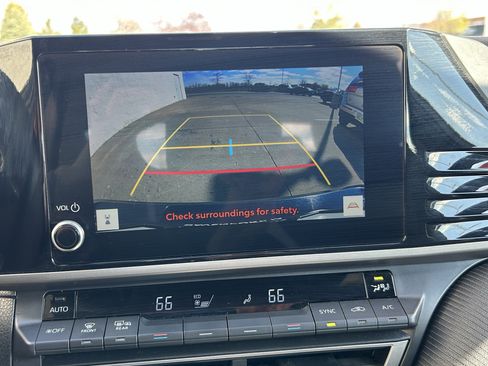 Certified 2025 Toyota Camry SE image 27