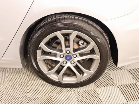 Used 2019 Ford Fusion SEL image 19