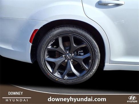Used 2022 Chrysler 300 S image 6