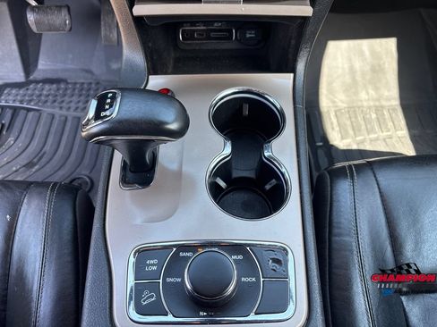 Used 2015 Jeep Grand Cherokee Limited w/ Trailer Tow Group IV AWD/4WD image 19