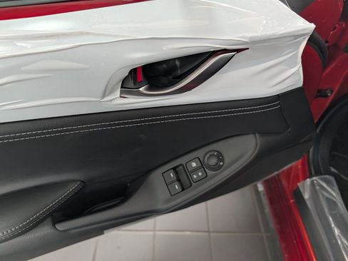 New 2026 MAZDA MX-5 Miata Club w/ Weather Package RWD image 11