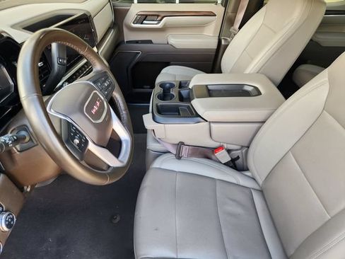 Used 2025 GMC Sierra 1500 SLT AWD/4WD image 12